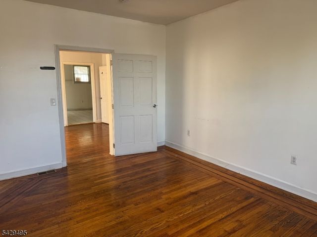 45 Ogden St, Newark City, NJ 07104