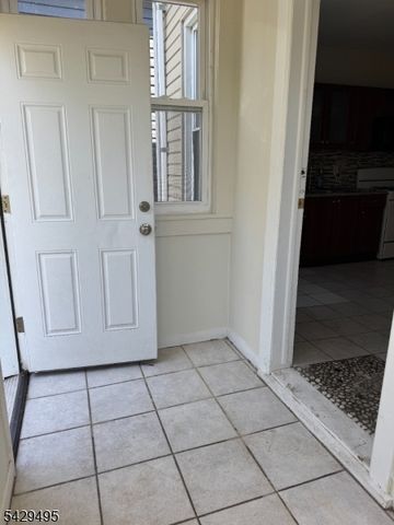 45 Ogden St, Newark City, NJ 07104