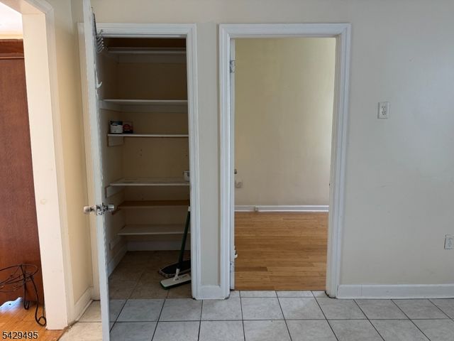 45 Ogden St, Newark City, NJ 07104