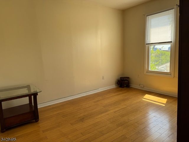 45 Ogden St, Newark City, NJ 07104