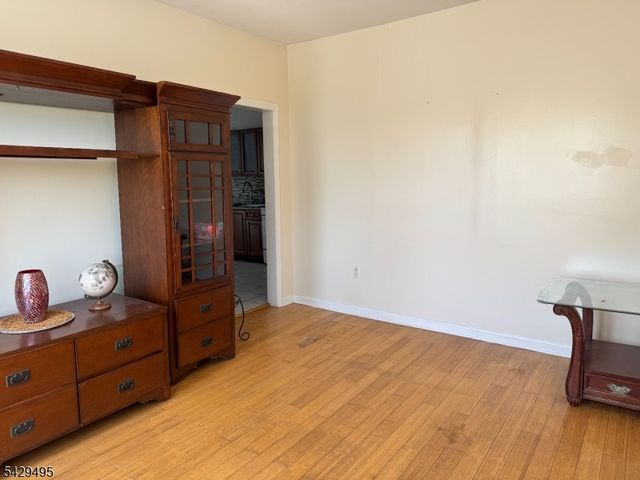 45 Ogden St, Newark City, NJ 07104