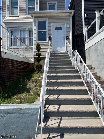 45 Ogden St, Newark City, NJ 07104