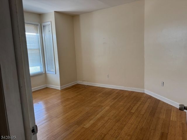45 Ogden St, Newark City, NJ 07104