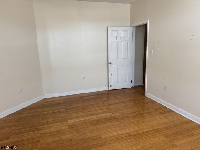 45 Ogden St, Newark City, NJ 07104