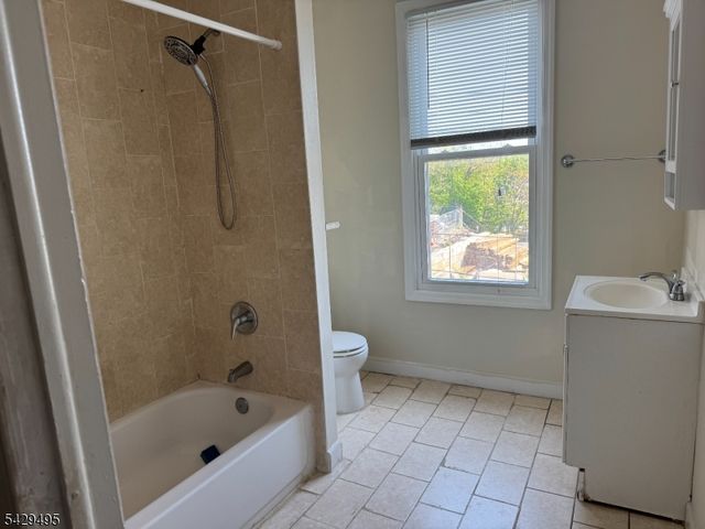 45 Ogden St, Newark City, NJ 07104