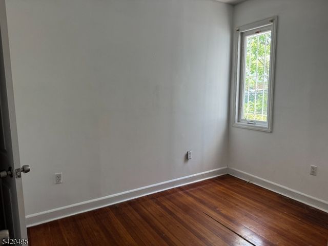 45 Ogden St, Newark City, NJ 07104