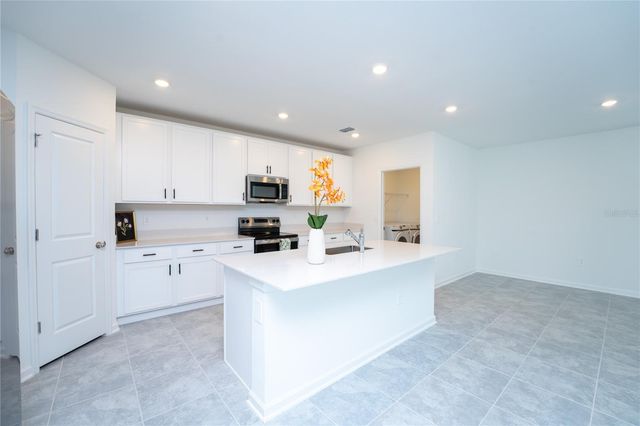 581 BELL PRAIRIE CIRCLE, Lake Wales, FL 33859