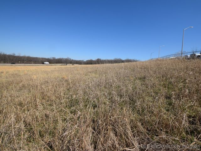 Hwy 51, Hulbert, OK 74441