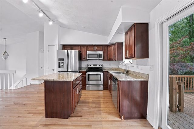 15 Atlantic Avenue, North Providence, RI 02904