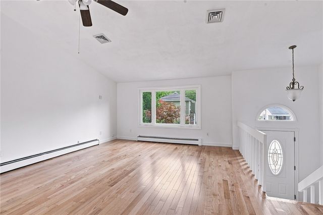 15 Atlantic Avenue, North Providence, RI 02904