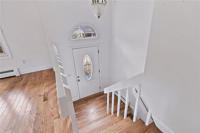 15 Atlantic Avenue, North Providence, RI 02904