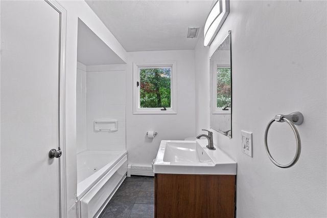 15 Atlantic Avenue, North Providence, RI 02904