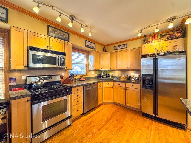 8536 Kedvale Avenue, Skokie, IL 60076