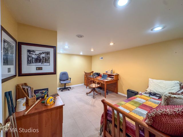 8536 Kedvale Avenue, Skokie, IL 60076