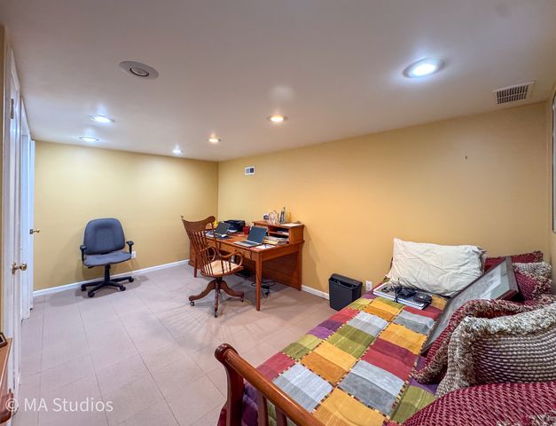 8536 Kedvale Avenue, Skokie, IL 60076