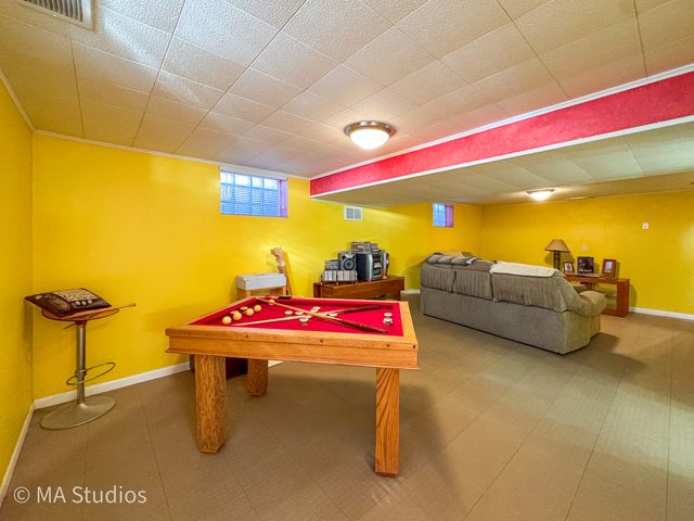 8536 Kedvale Avenue, Skokie, IL 60076