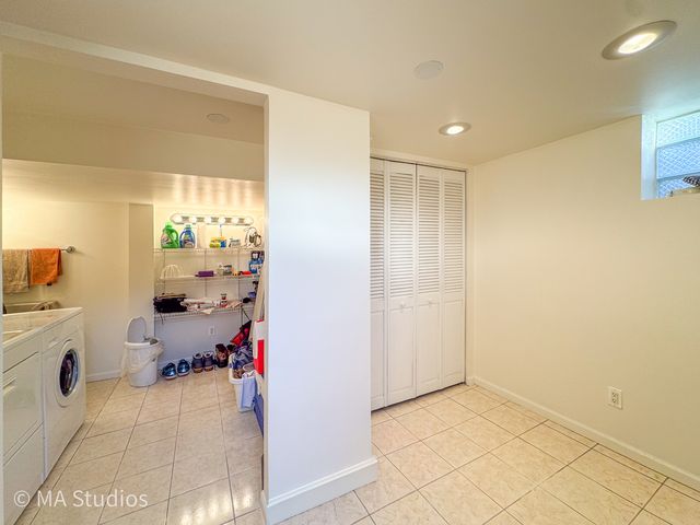 8536 Kedvale Avenue, Skokie, IL 60076