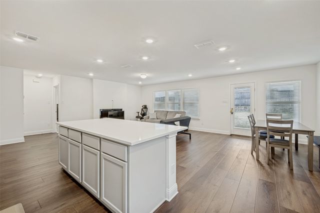 2636 Warren Lane, Aubrey, TX 76227