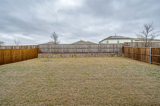 2636 Warren Lane, Aubrey, TX 76227