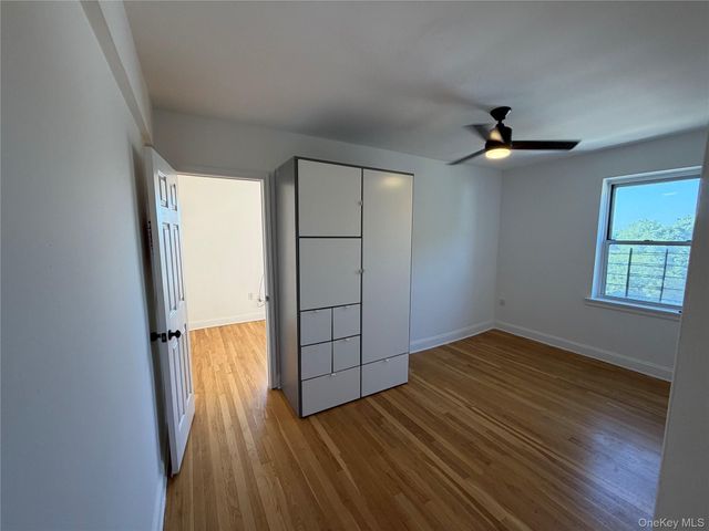 245 Bronx River Road 7F, Yonkers, NY 10704