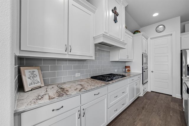 1605 Furrow Lane, Mansfield, TX 76063