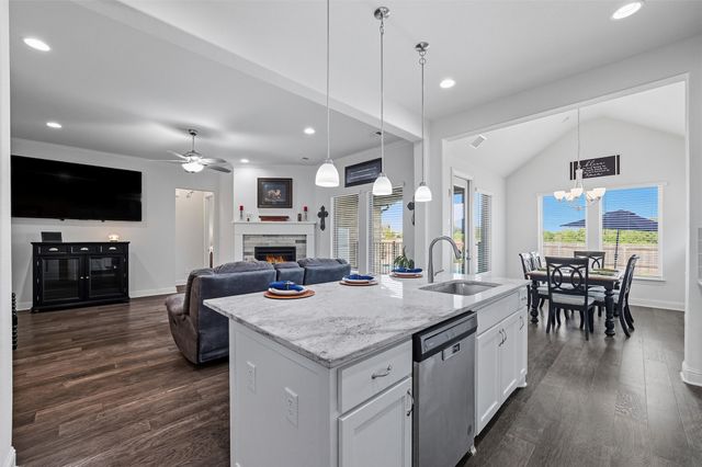 1605 Furrow Lane, Mansfield, TX 76063