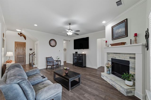 1605 Furrow Lane, Mansfield, TX 76063