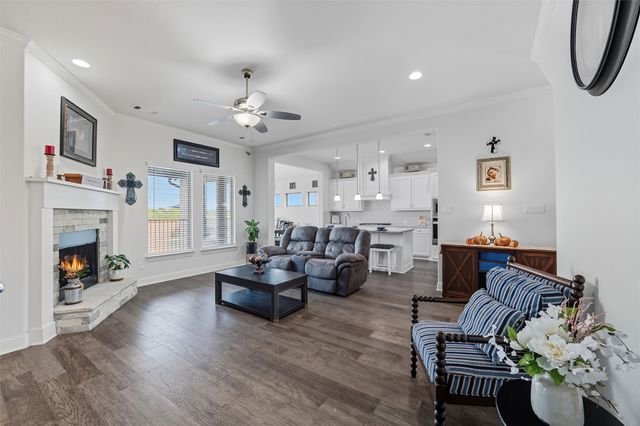 1605 Furrow Lane, Mansfield, TX 76063