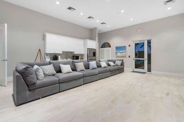 4245 Bluff Harbor Way, Wellington, FL 33449