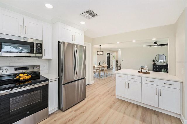 6223 12TH STREET S, St Petersburg, FL 33705