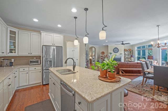 2205 Lincolnshire Lane, Waxhaw, NC 28173