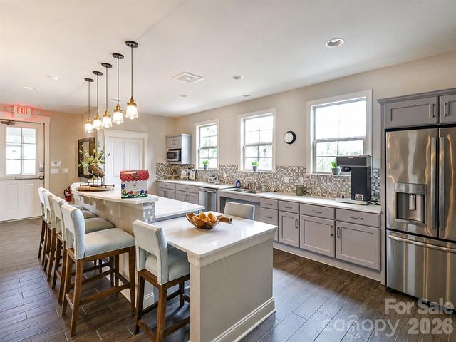 2205 Lincolnshire Lane, Waxhaw, NC 28173