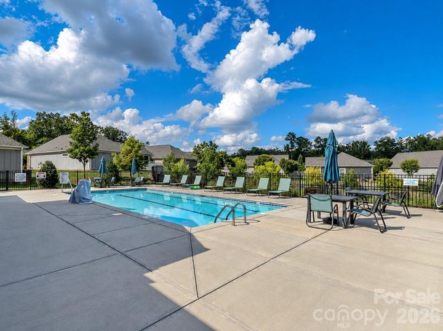 2205 Lincolnshire Lane, Waxhaw, NC 28173