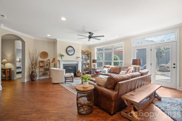 2205 Lincolnshire Lane, Waxhaw, NC 28173