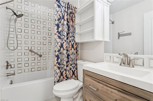 105 Bennington CT, Yorktown, VA 23693