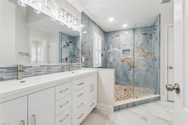 105 Bennington CT, Yorktown, VA 23693