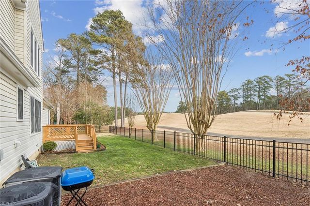 105 Bennington CT, Yorktown, VA 23693