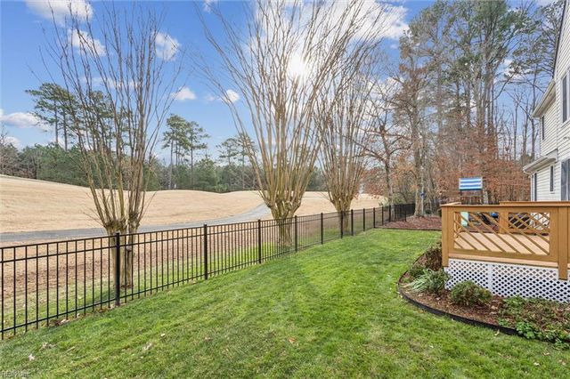 105 Bennington CT, Yorktown, VA 23693