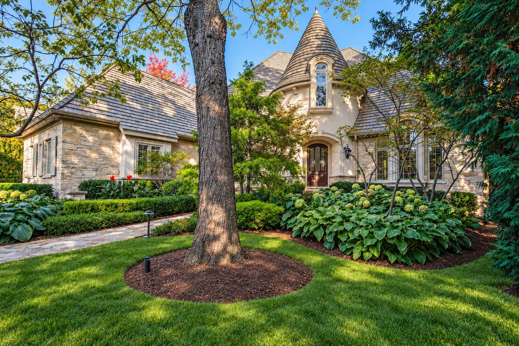 2313 Sheridan Road, Highland Park, IL 60035 — exterior