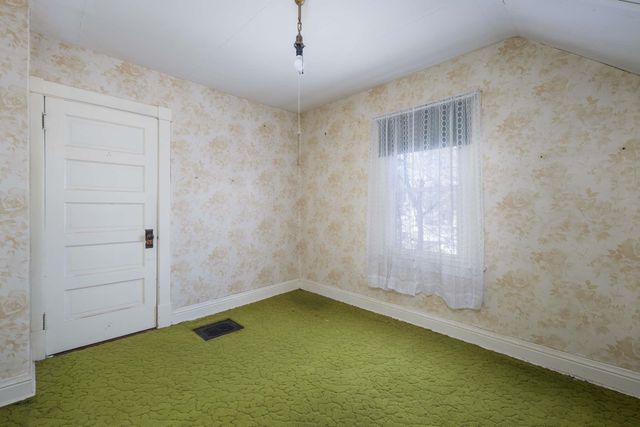 36 Traip Avenue, Kittery, ME 03904