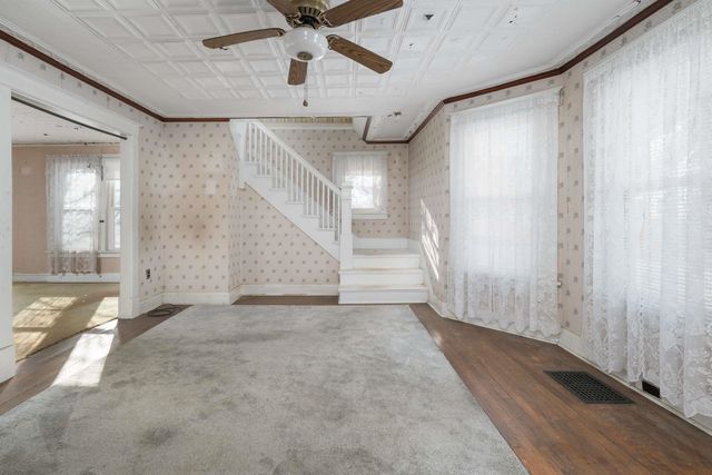 36 Traip Avenue, Kittery, ME 03904