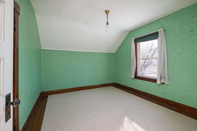 36 Traip Avenue, Kittery, ME 03904