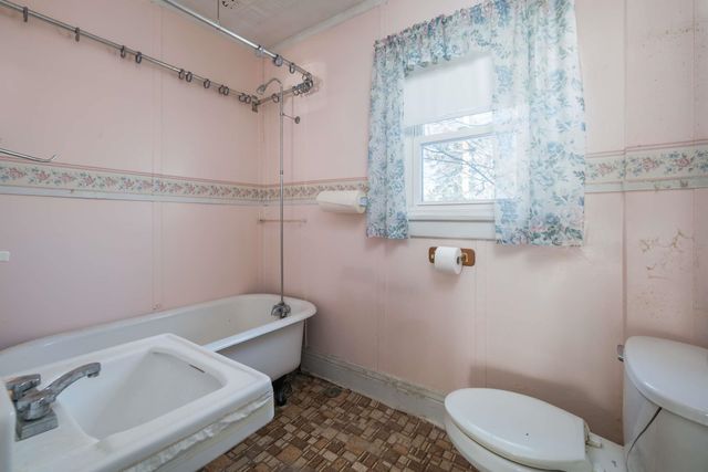 36 Traip Avenue, Kittery, ME 03904