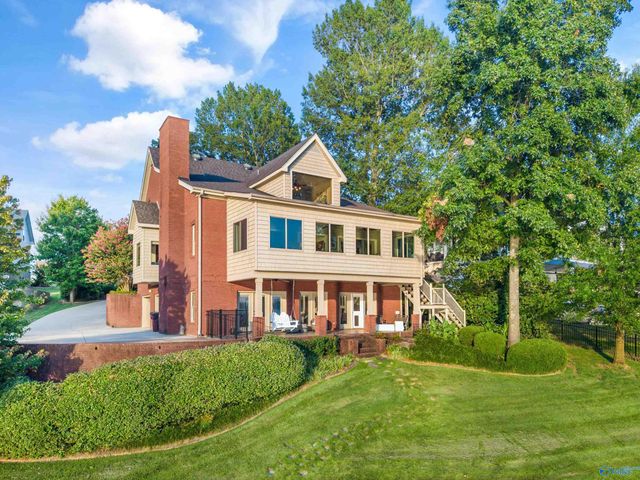 13613 Inverness Place, Athens, AL 35611