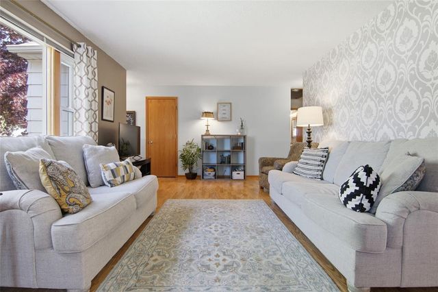 321 Margaret Street, Eau Claire, WI 54701