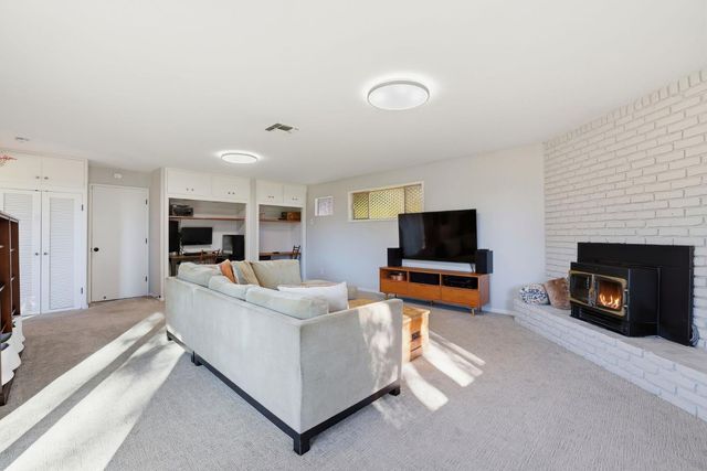 4604 Oxbow Dr, Sacramento, CA 95864