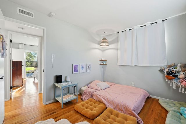 4604 Oxbow Dr, Sacramento, CA 95864