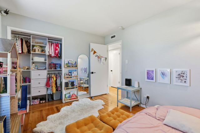 4604 Oxbow Dr, Sacramento, CA 95864