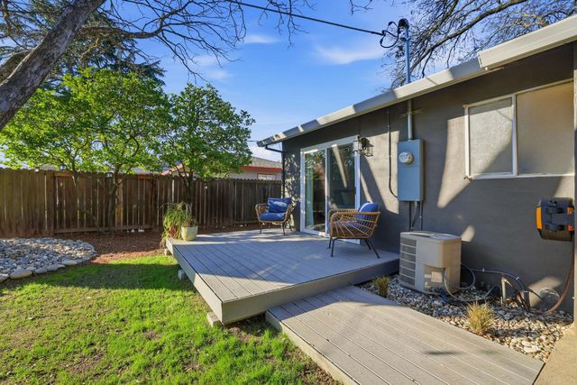 4604 Oxbow Dr, Sacramento, CA 95864