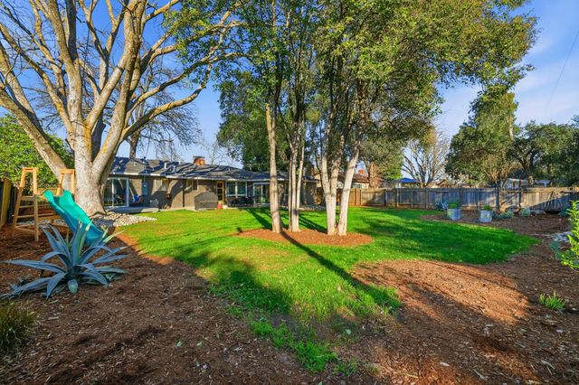 4604 Oxbow Dr, Sacramento, CA 95864